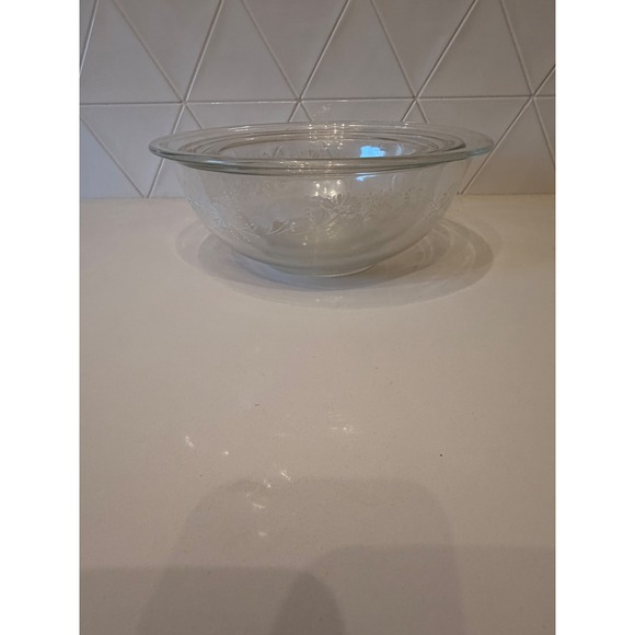 Vintage Pyrex Clear Glass Floral Etched Mixing Bowls Set of 3 Nesting USA - Picture 6 of 7